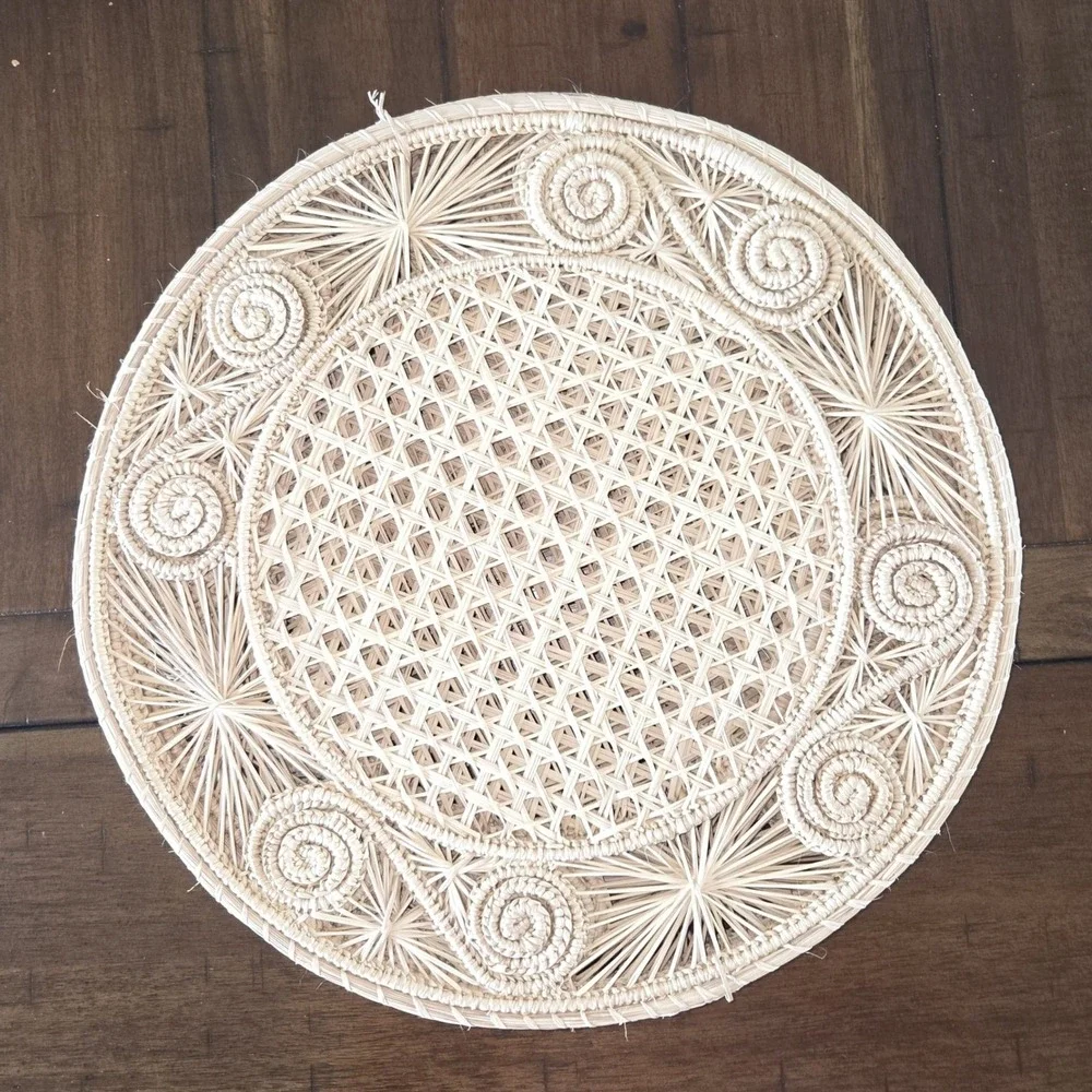 La Caleñita Natural Iraca Palm Fiber Handwoven Placemats Setx6 Made in Colombia